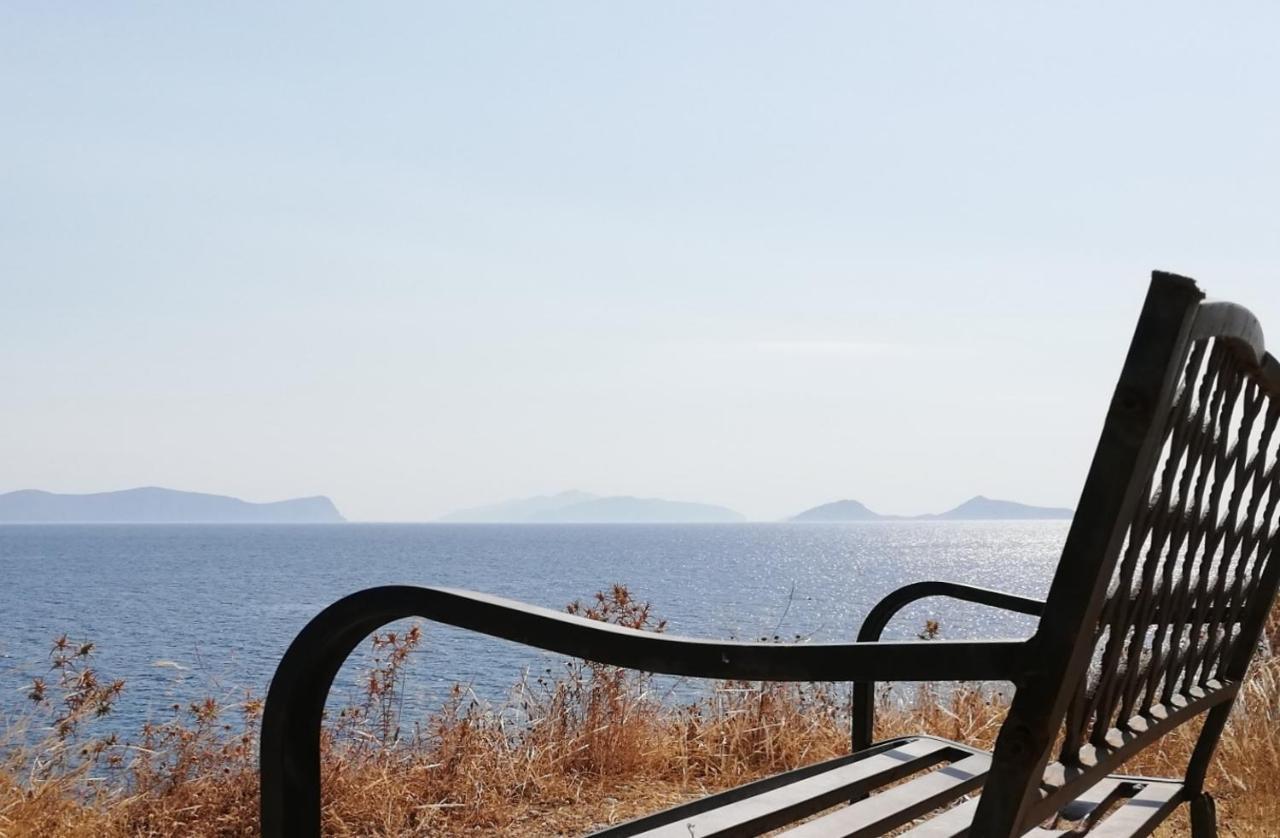 Summer House In Spetses Exterior photo
