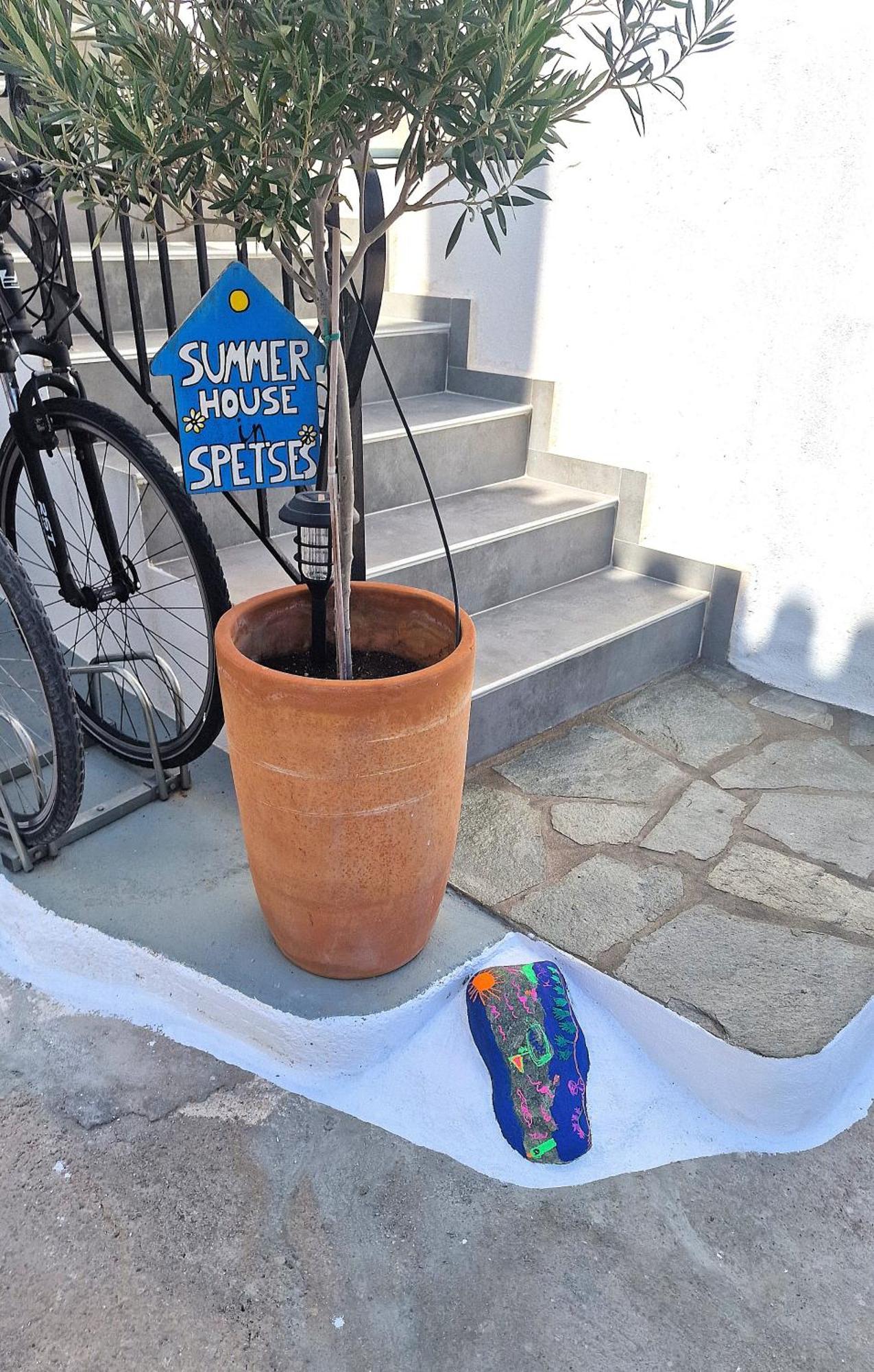Summer House In Spetses Exterior photo