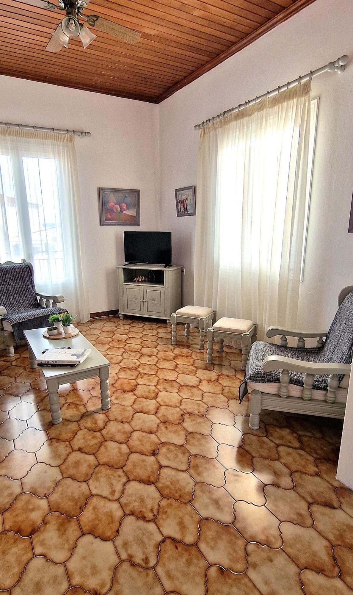 Summer House In Spetses Exterior photo